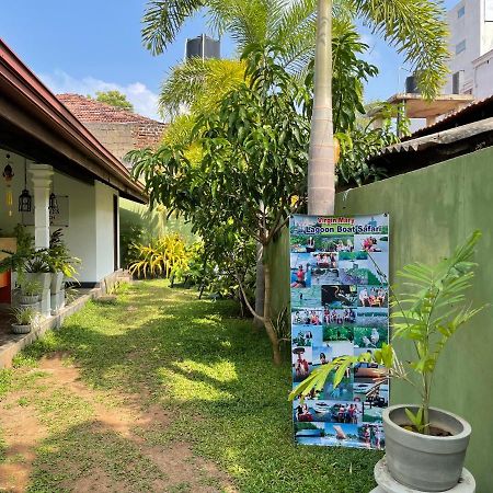 Shenys Beach Villa Negombo Exterior photo