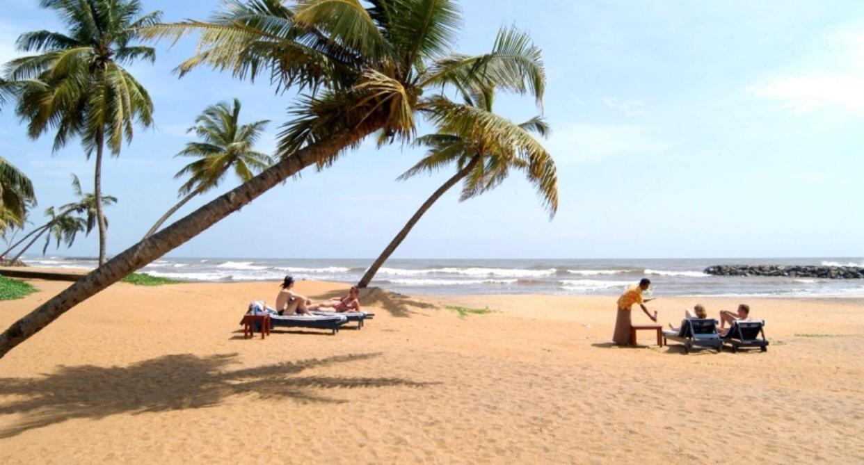 Shenys Beach Villa Negombo Exterior photo